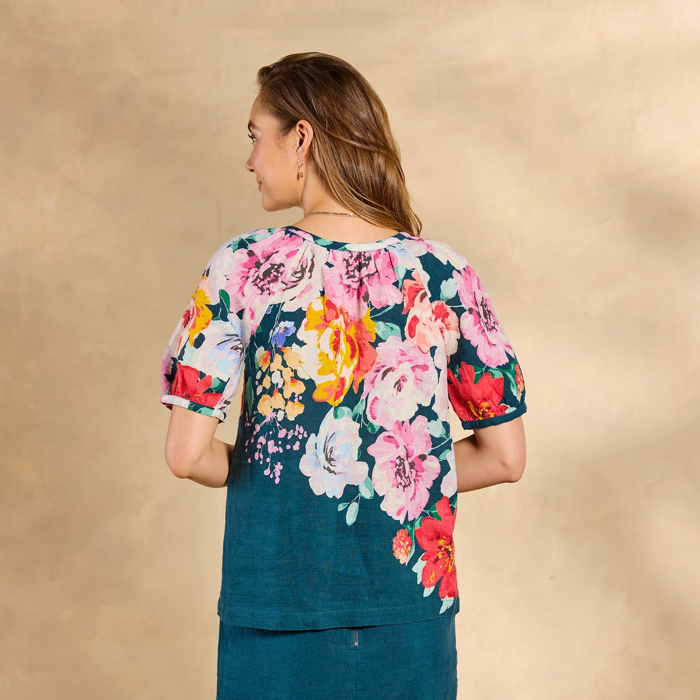 Graceful Verenia Linen Top, Petite