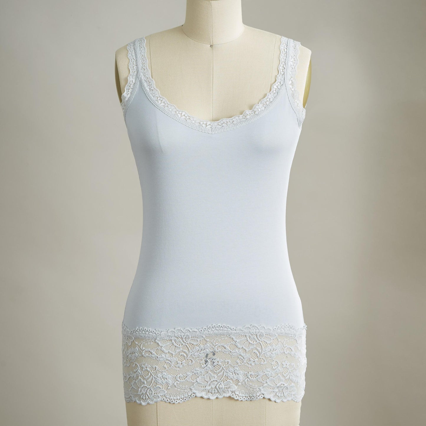 Elan Tank, Petite