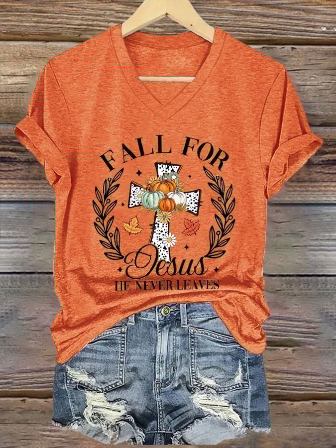 Women's Fall For Jesus He Never Leaves  Print T-Shirt