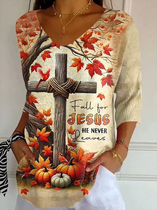 Women's Fall For Jesus He Never Leaves Print T-Shirt