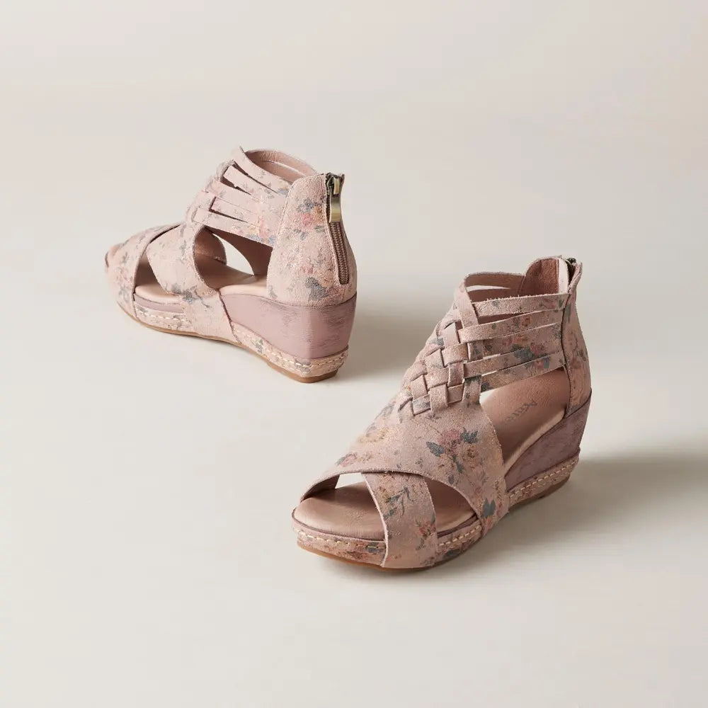 Rowena Wedges