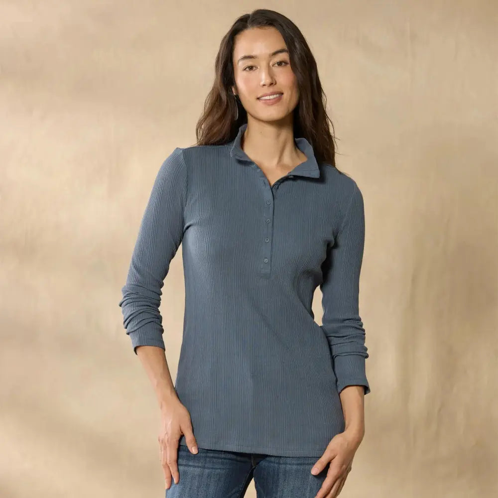 Caspia Henley