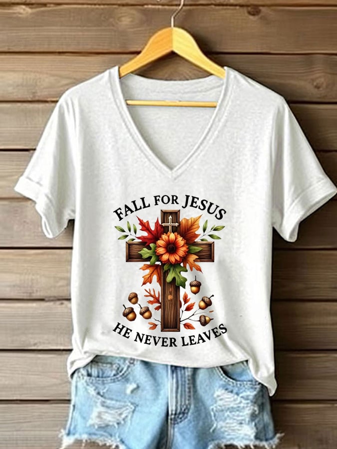 Women's Fall For Jesus He Never Leaves Print T-Shirt