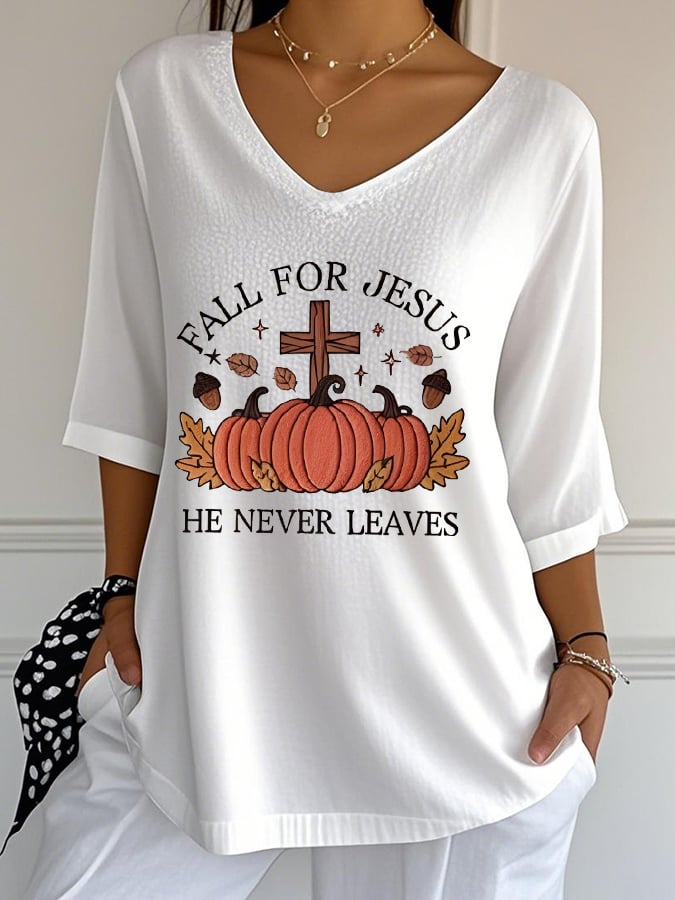 Women's Fall For Jesus He Never Leaves Print T-Shirt