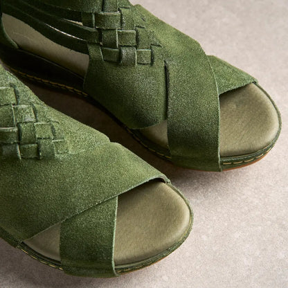 Rowena Wedges